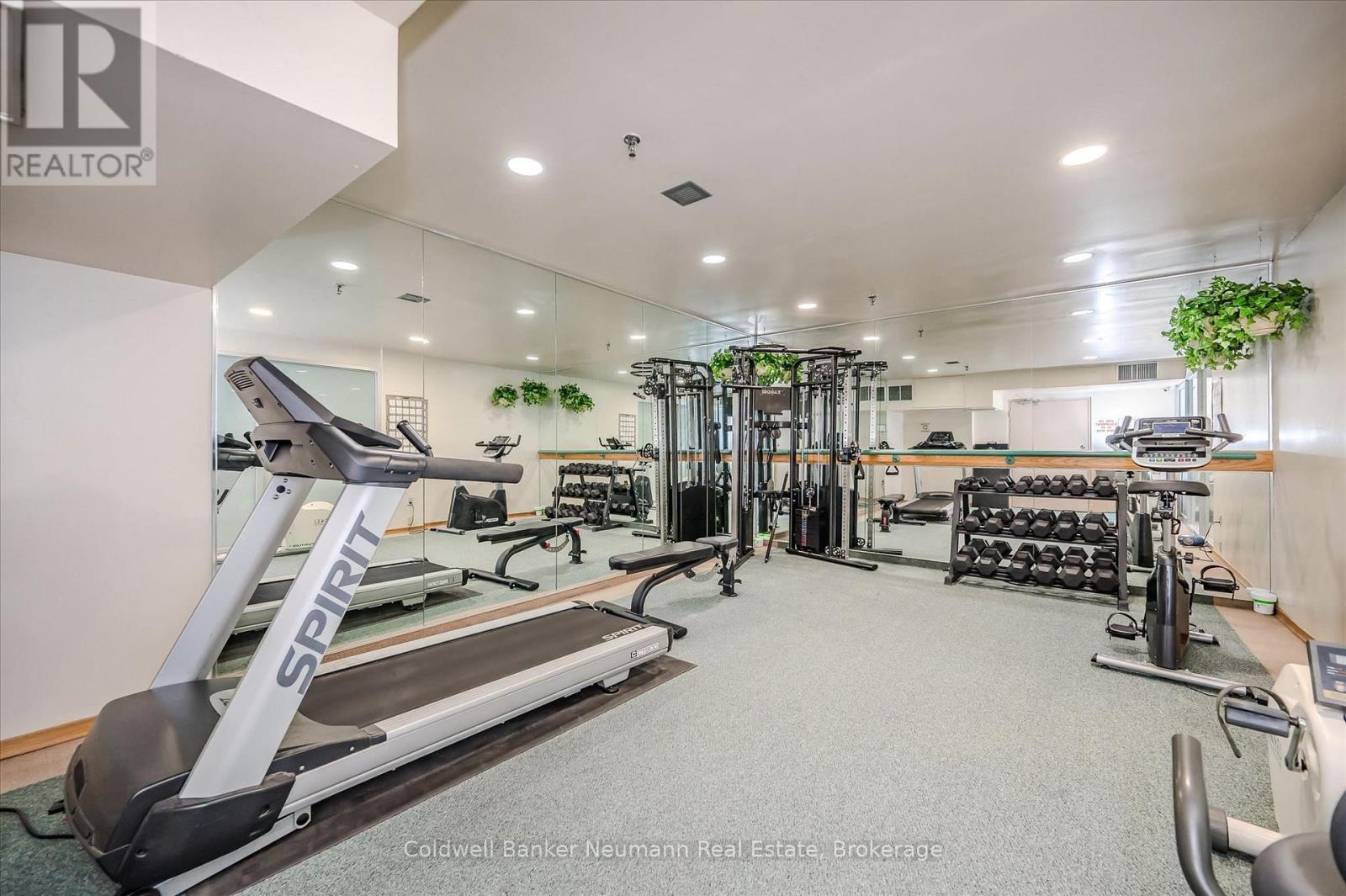 #405 93 WESTWOOD ROAD - 42