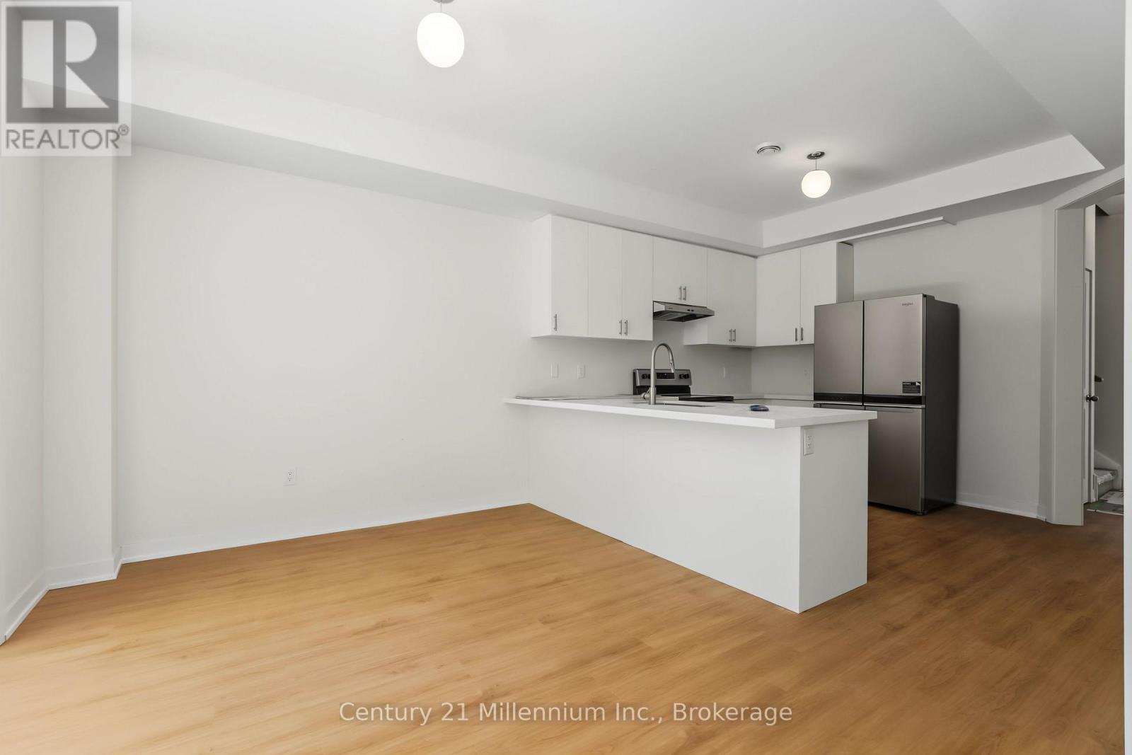 09 Steinway Street — photo 12