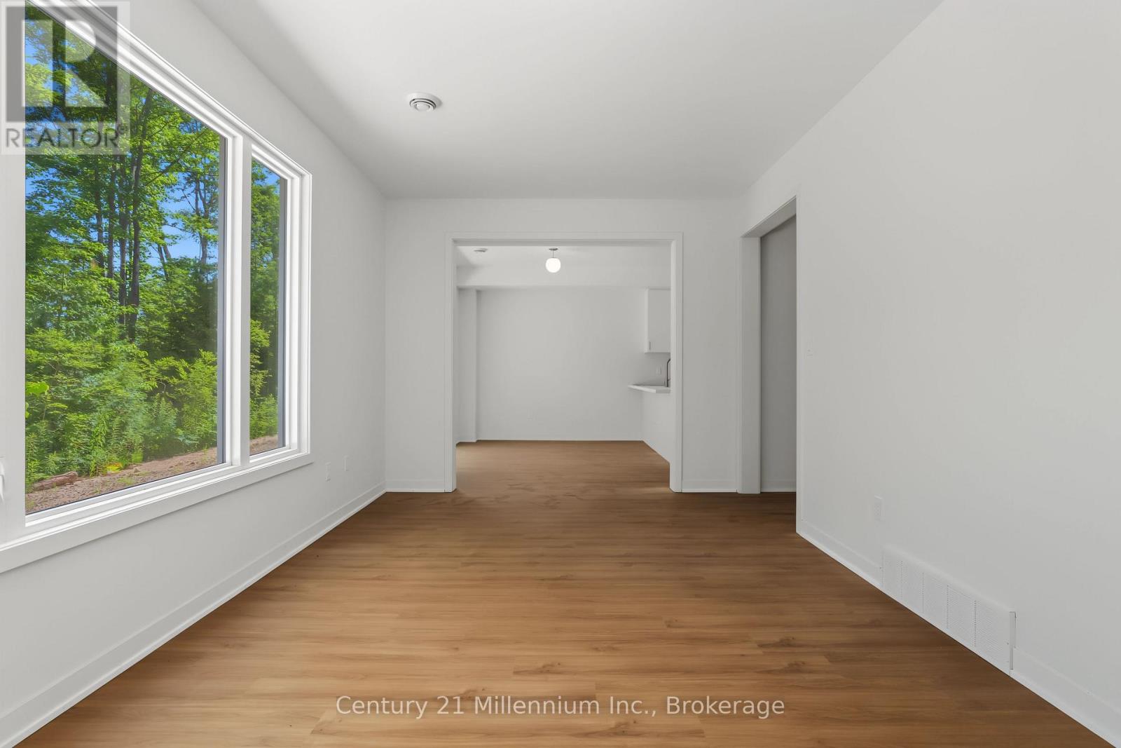 09 Steinway Street — photo 15