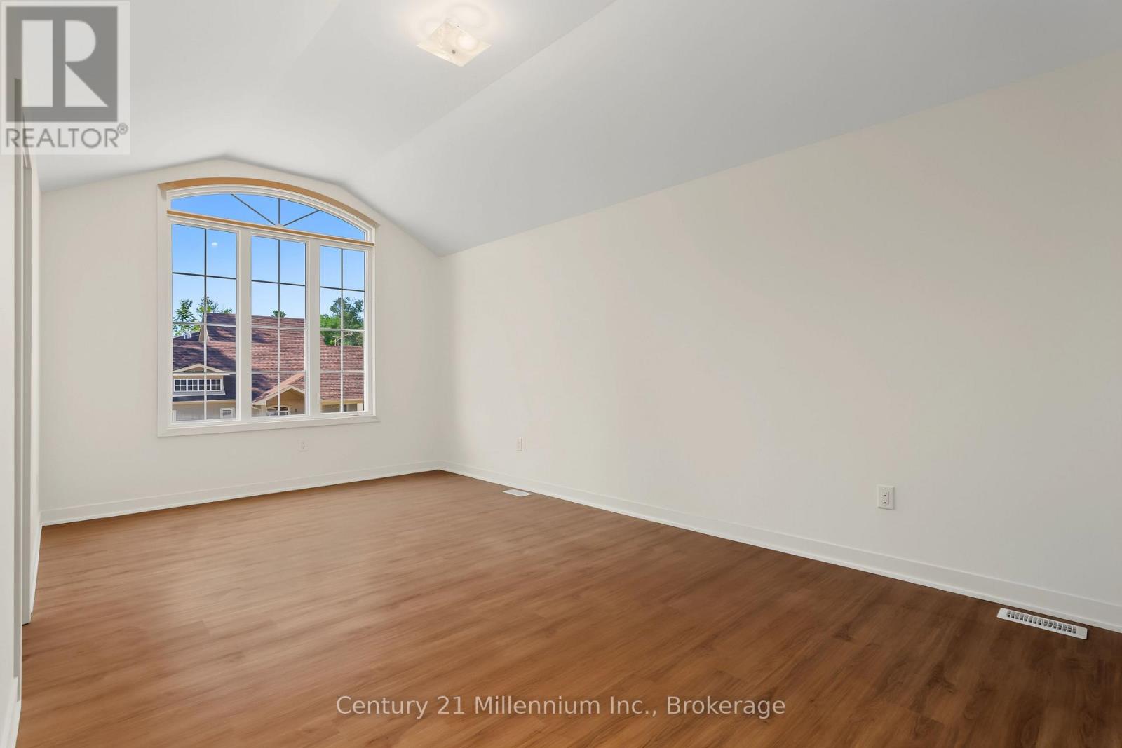 09 Steinway Street — photo 24