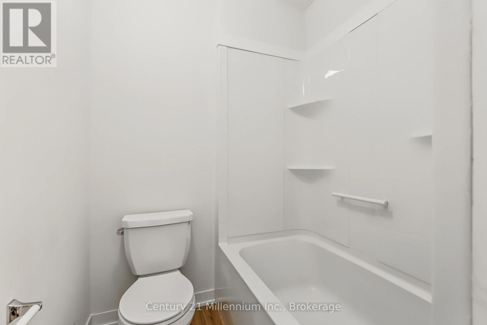 09 Steinway Street — photo 29