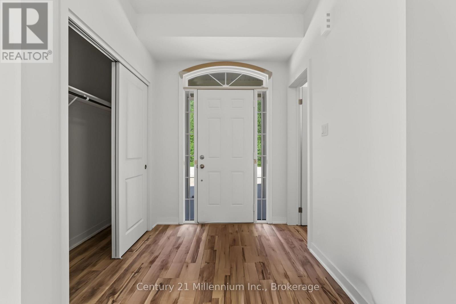 01 Steinway Street — photo 19