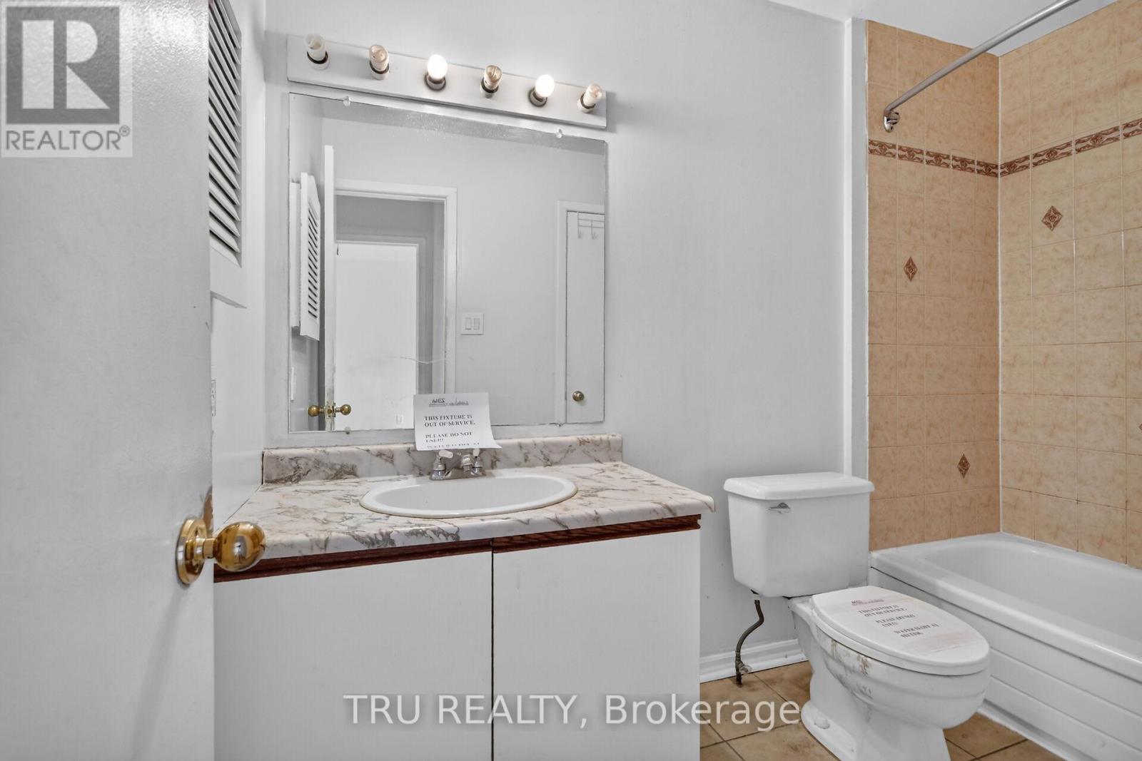 #27 2050 RIVIERA TERRACE - 11
