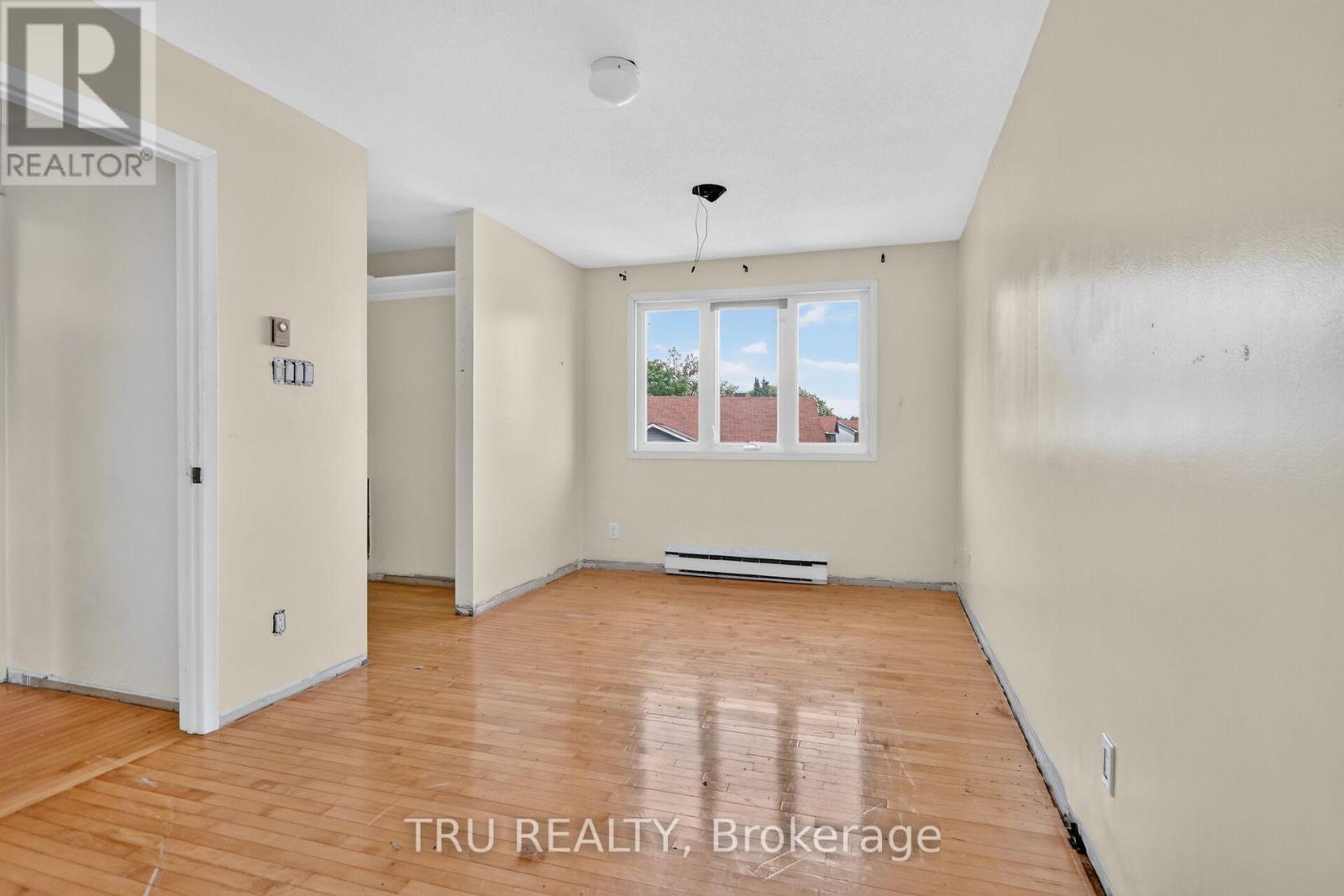 #27 2050 RIVIERA TERRACE - 29