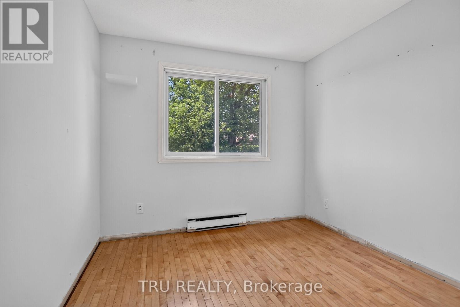 #27 2050 RIVIERA TERRACE - Image 33