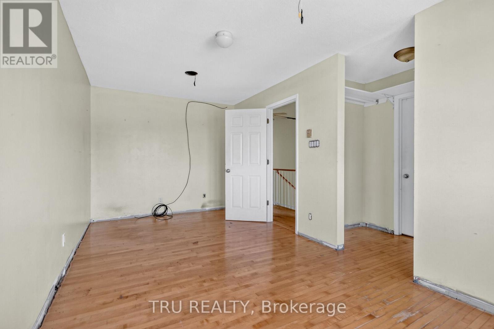#27 2050 RIVIERA TERRACE - 37