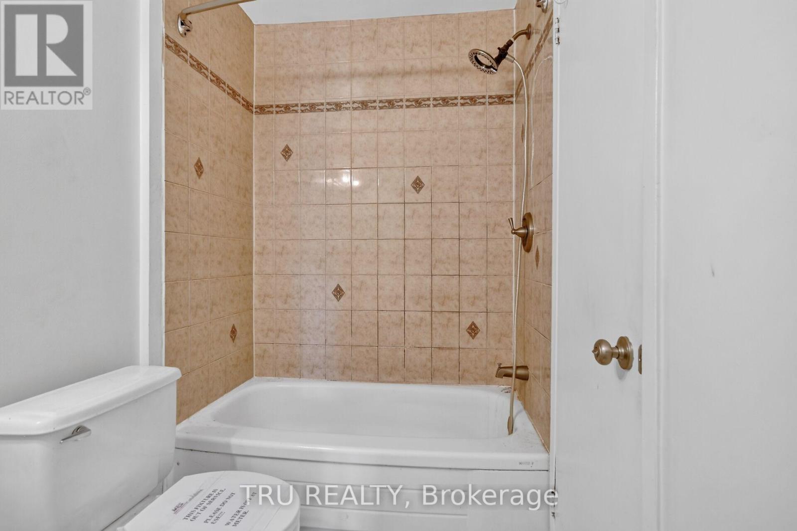 #27 2050 RIVIERA TERRACE - 39