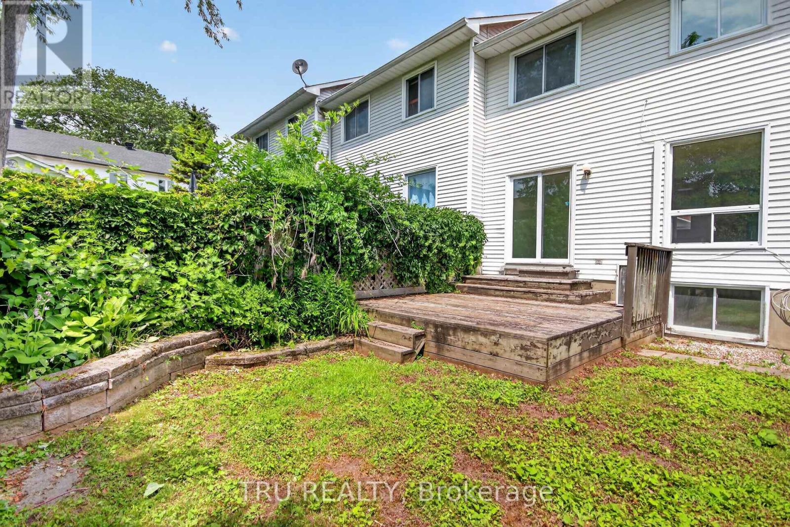 #27 2050 RIVIERA TERRACE - 40