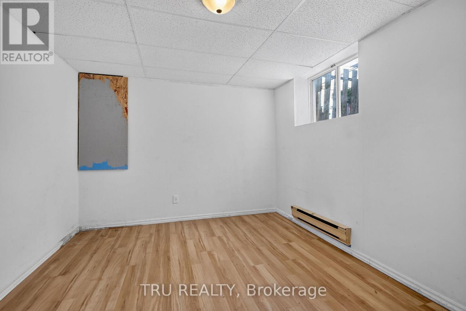 #27 2050 RIVIERA TERRACE - 7