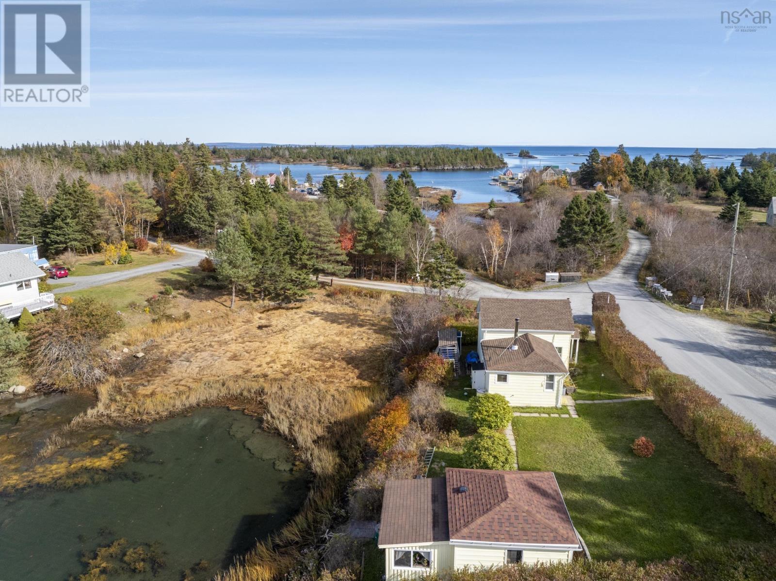 501 Stonehurst Road - 33