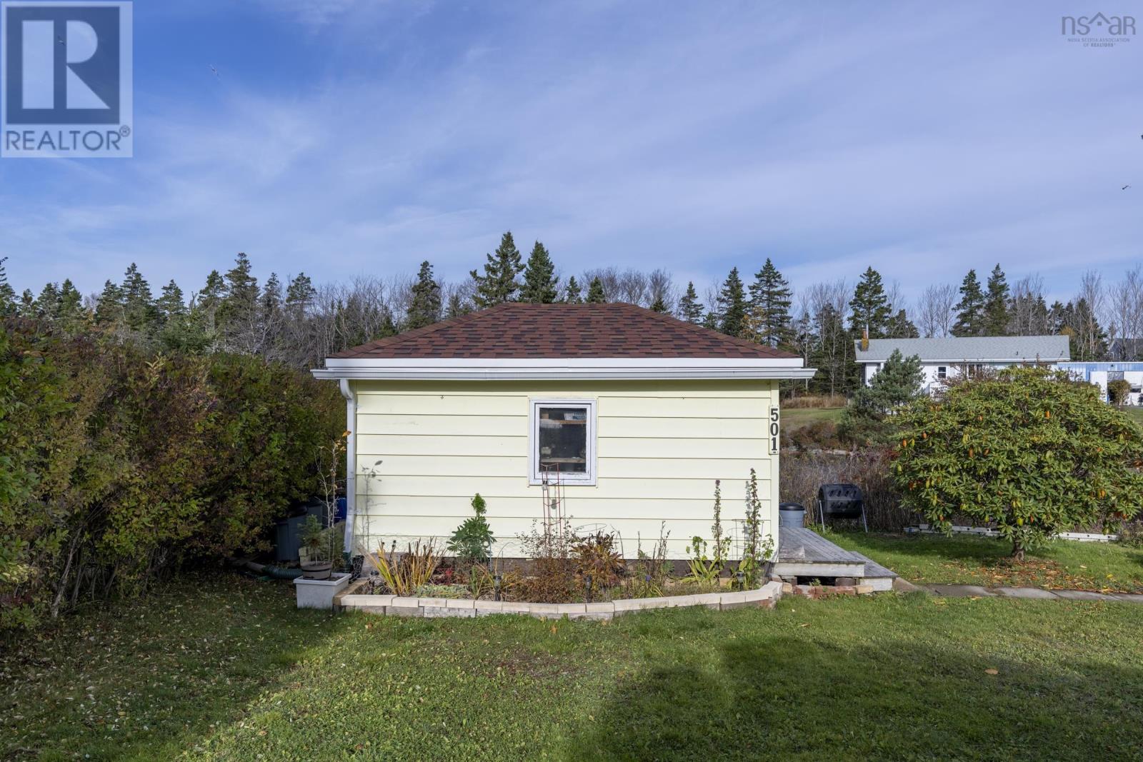 501 Stonehurst Road - 26