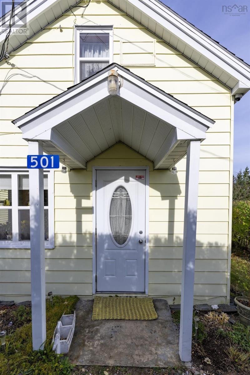 501 Stonehurst Road - 25