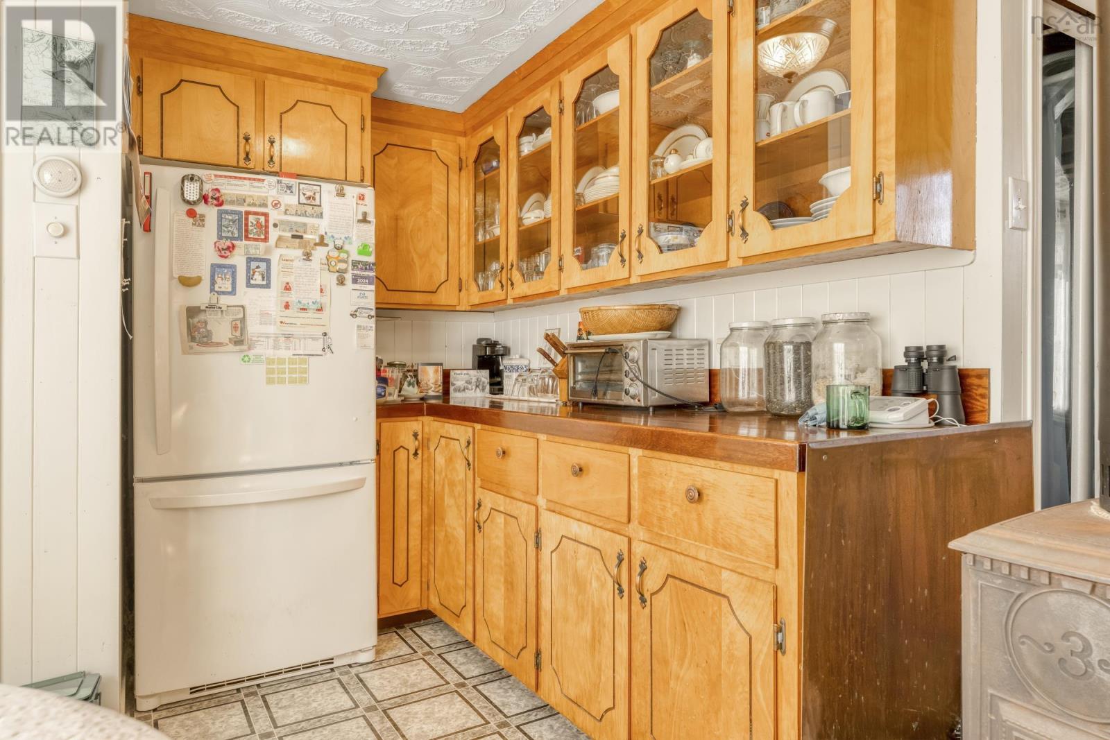 501 Stonehurst Road - 6