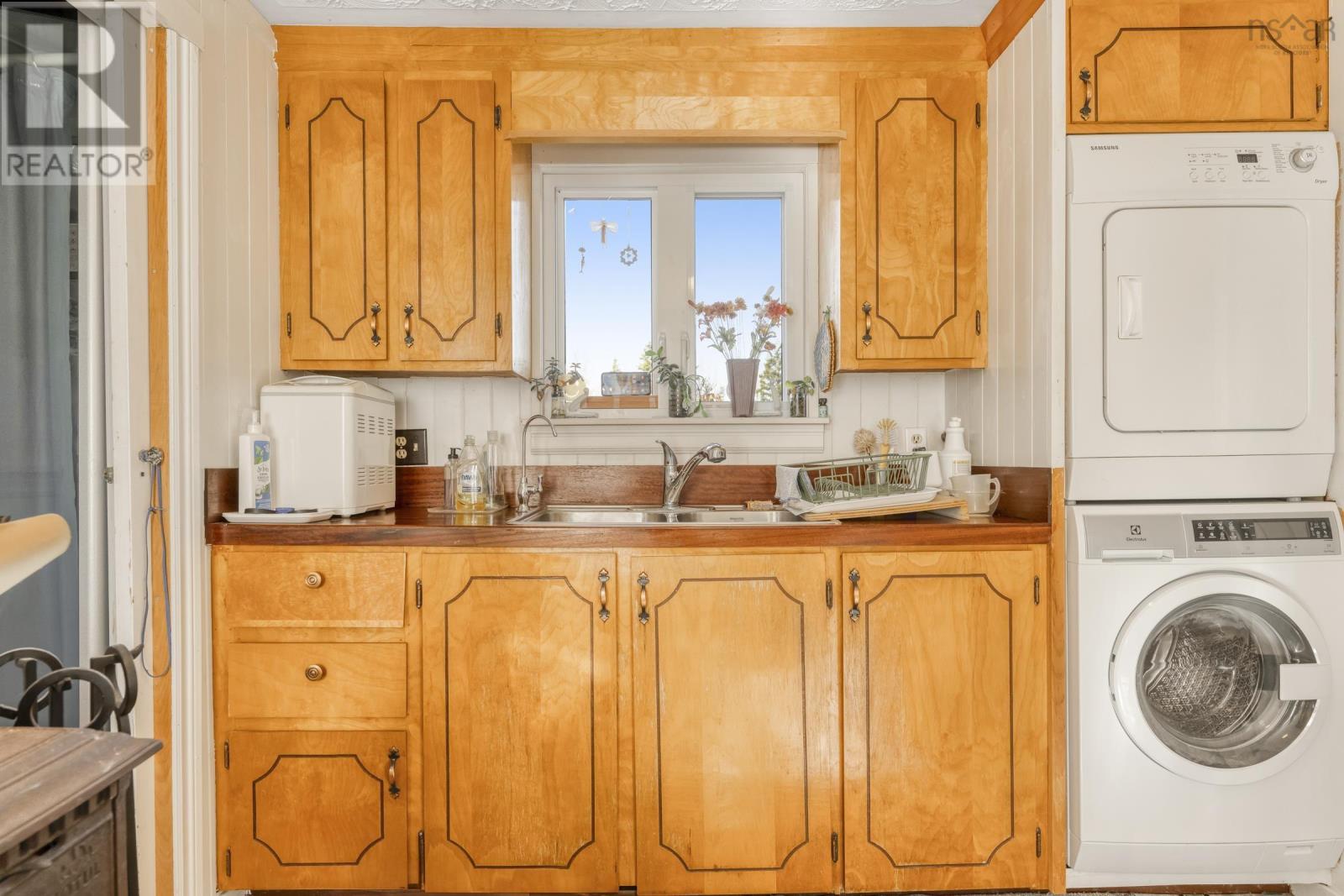 501 Stonehurst Road - 9