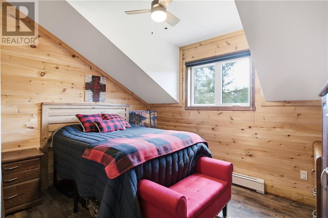437 MACLEAN Road - 13