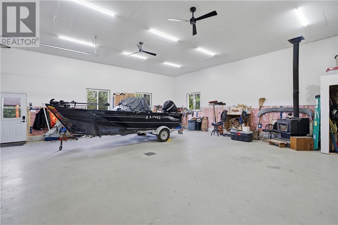 437 MACLEAN Road - 22
