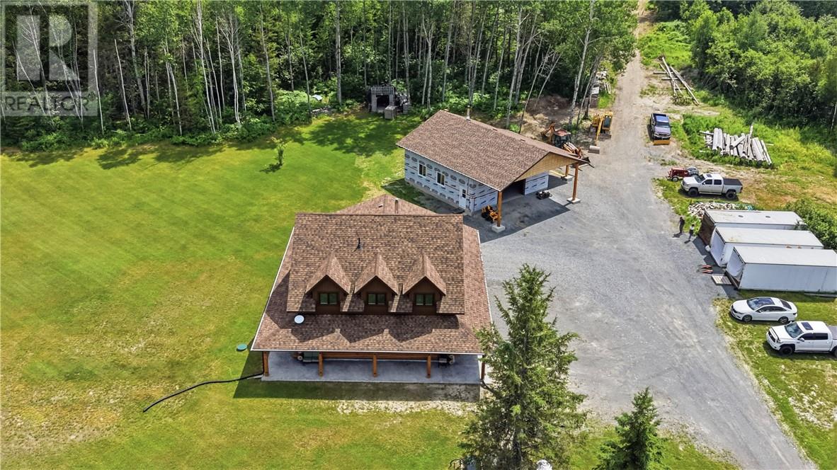 437 MACLEAN Road - 24
