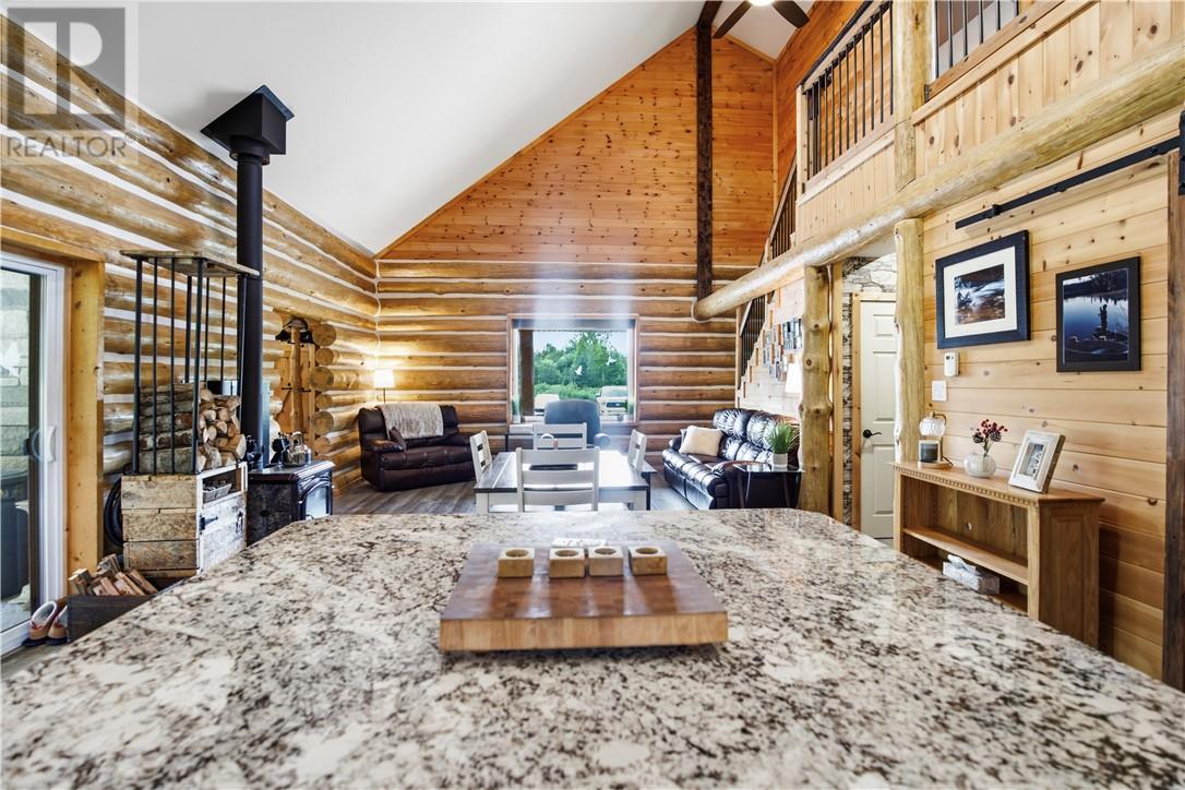 437 MACLEAN Road - 6