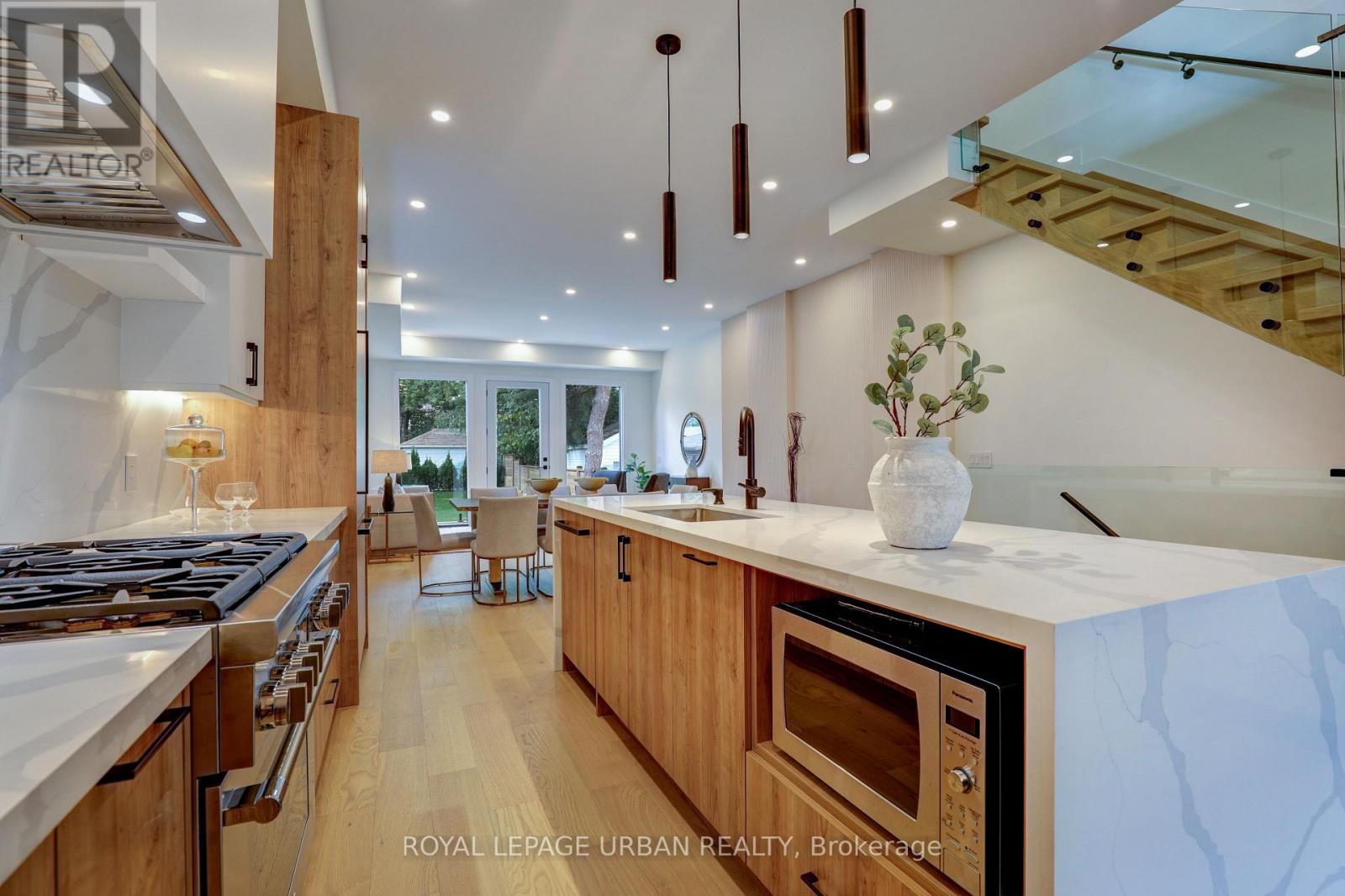 128 FLOYD AVENUE - 13