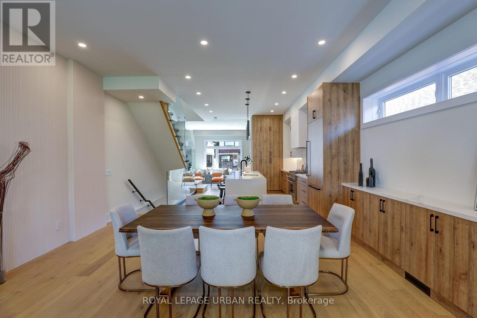128 FLOYD AVENUE - 16