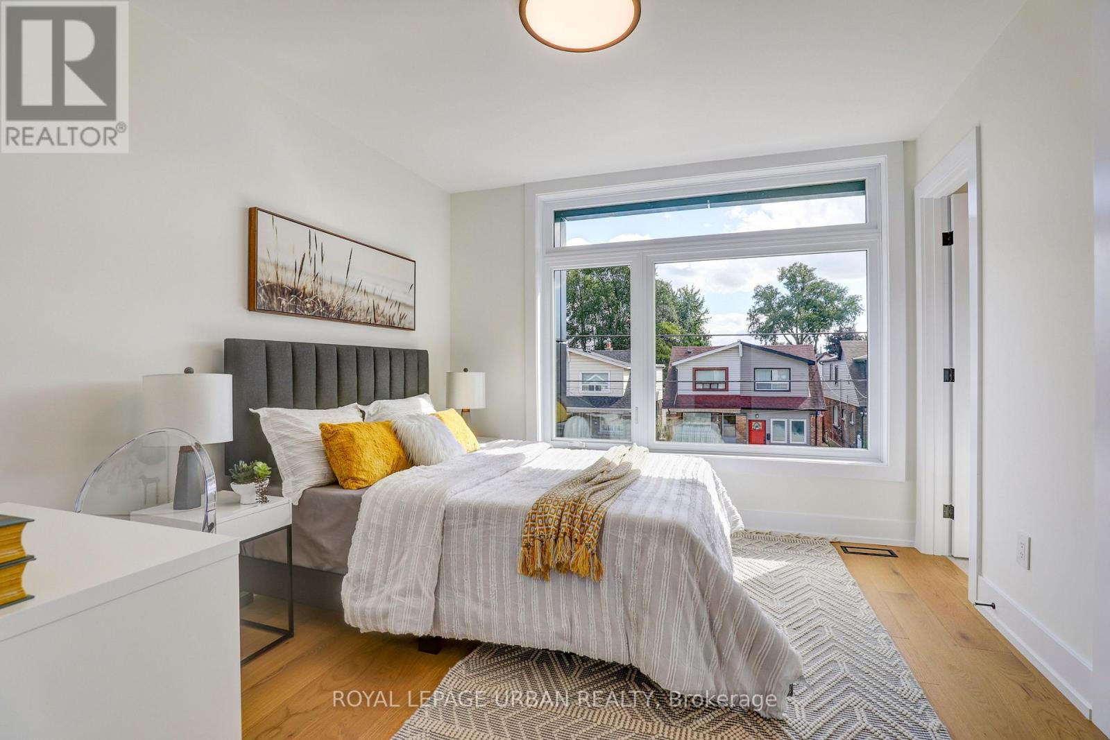 128 FLOYD AVENUE - 20