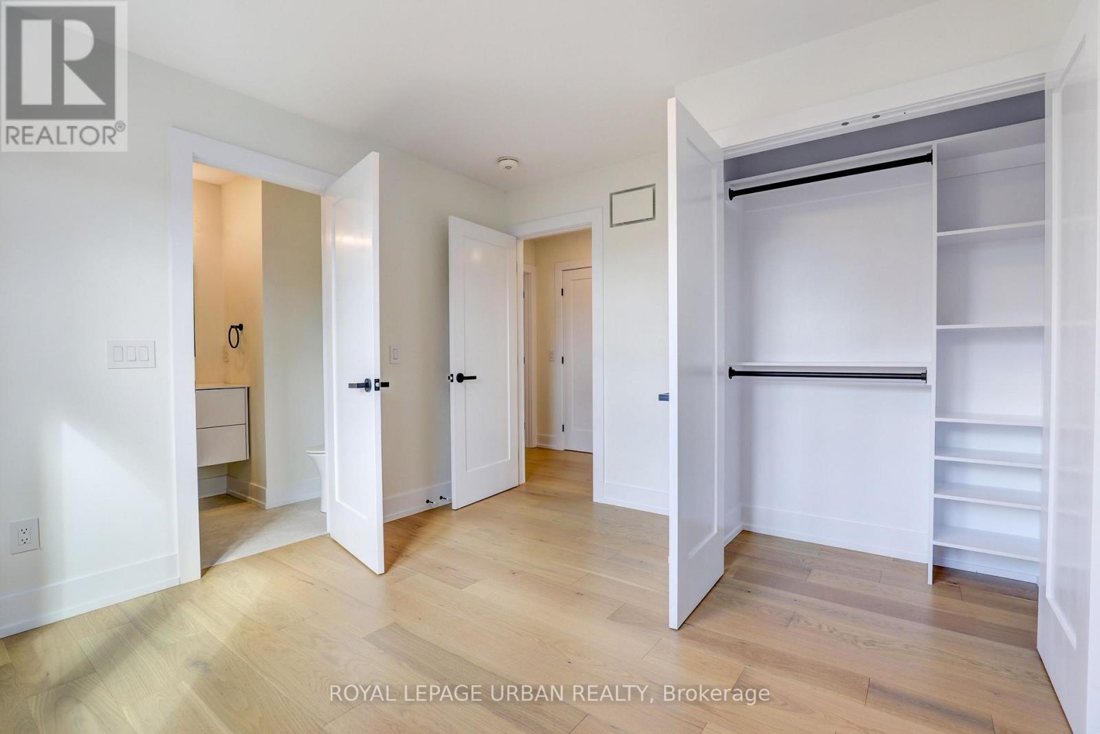 128 FLOYD AVENUE - 23