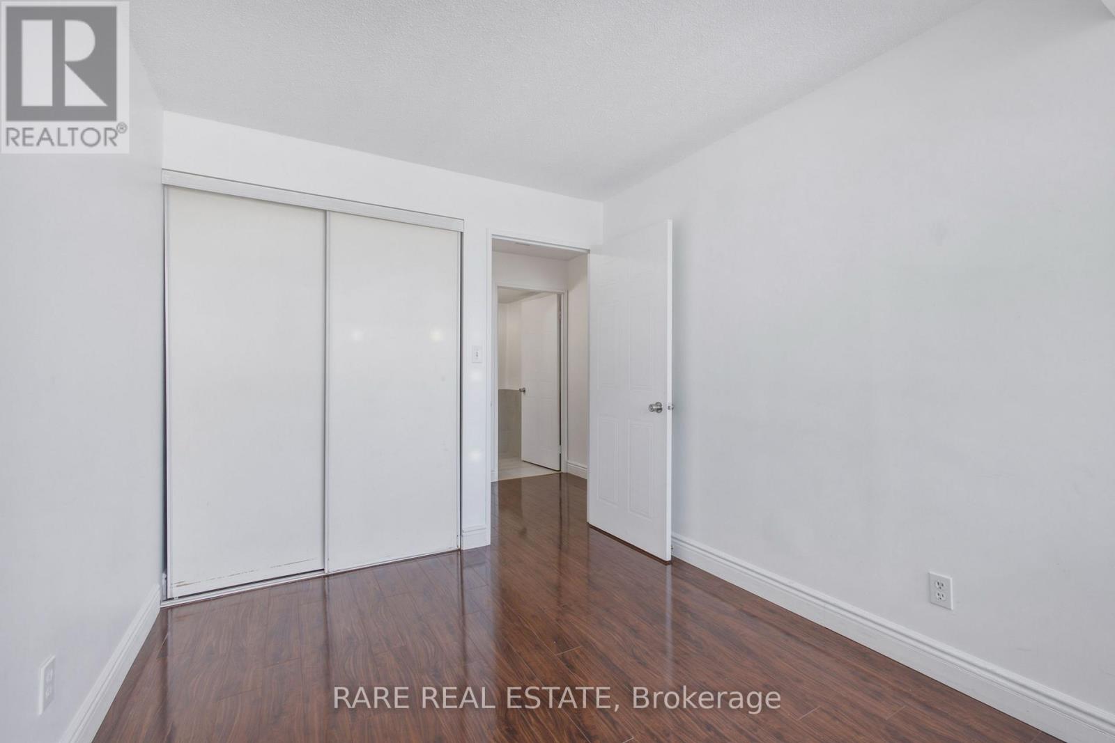 #1807 400 MCLEVIN AVENUE - Image 18