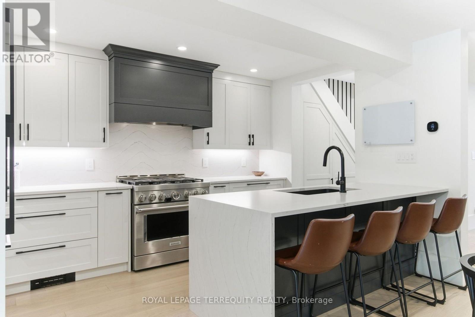 1775 GERRARD STREET E - 11
