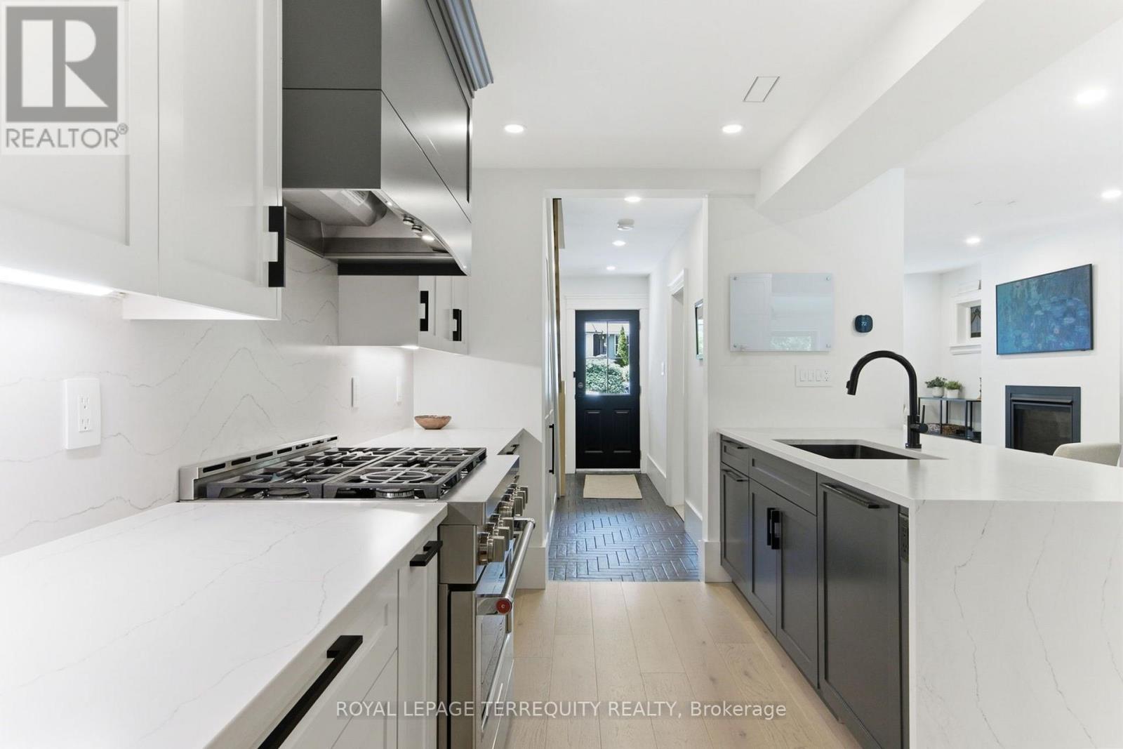 1775 GERRARD STREET E - 12