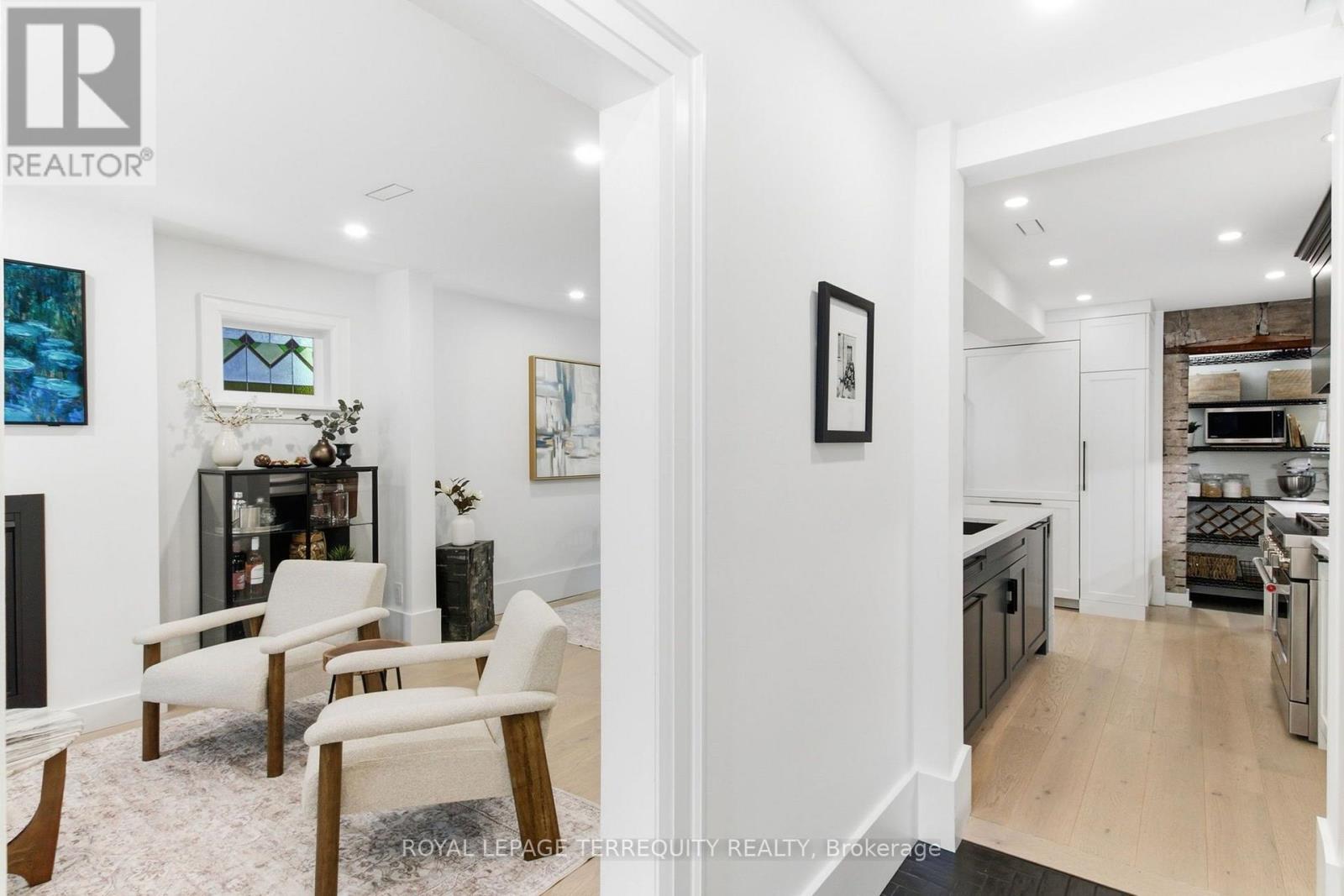1775 GERRARD STREET E - 3
