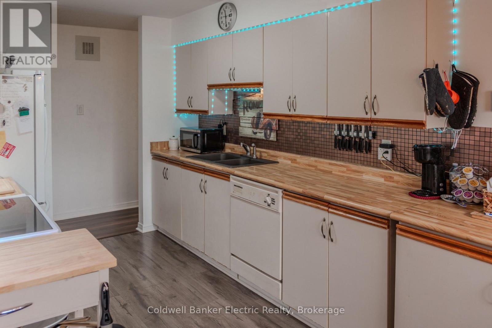 #105 2185 WALKER AVENUE - 9