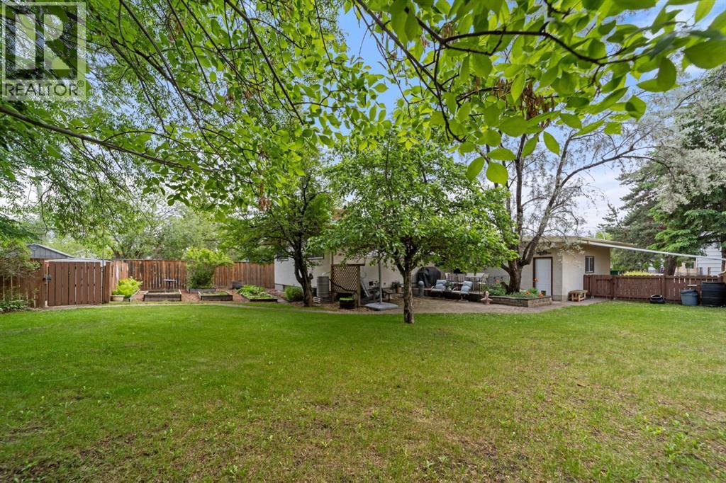 6314 43A Avenue Close - 10