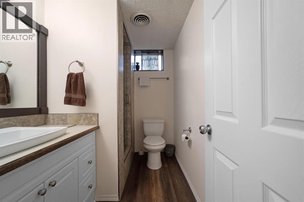 6314 43A Avenue Close - 36