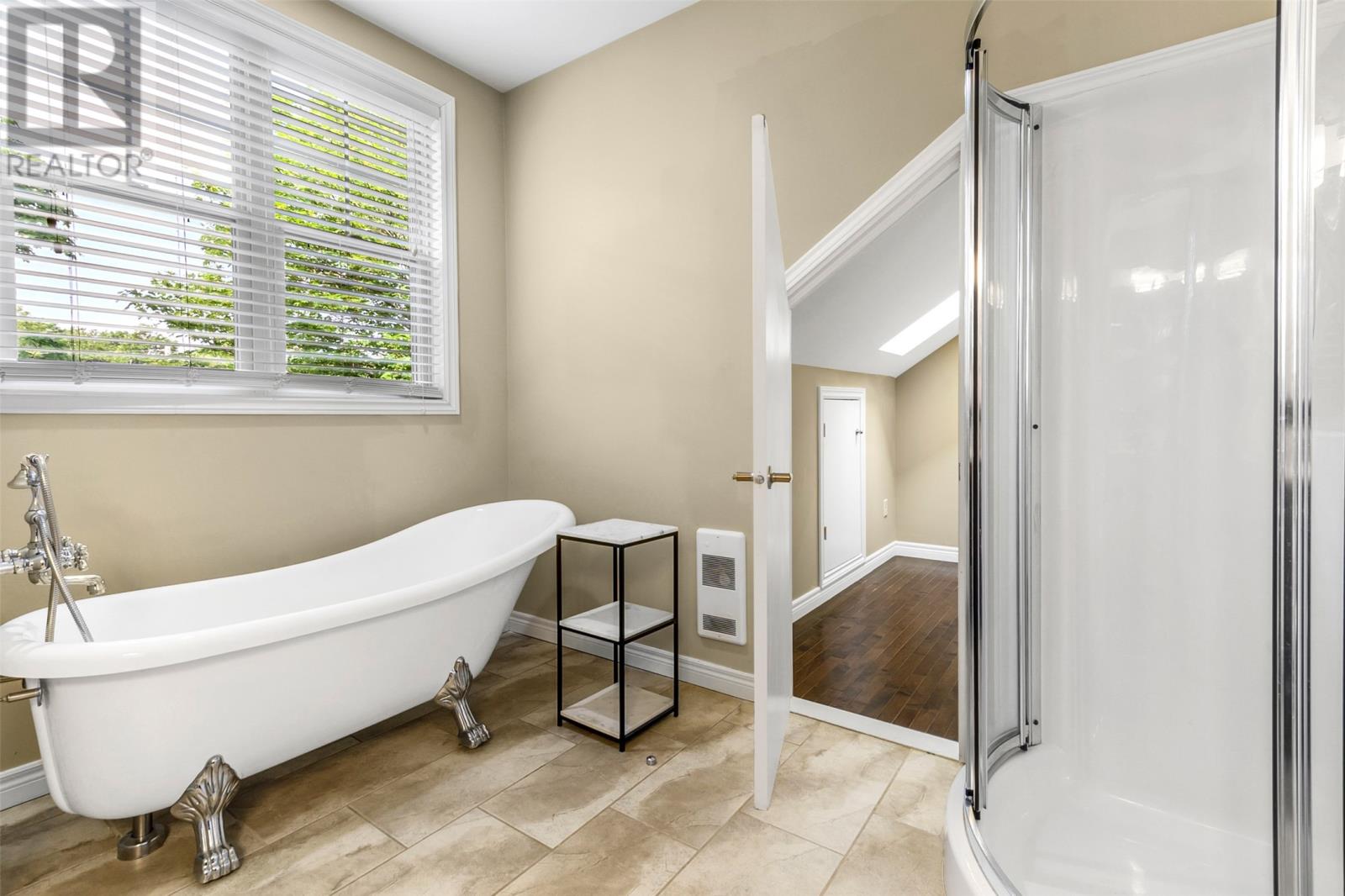 #205 70 Freshwater Road - Image 21
