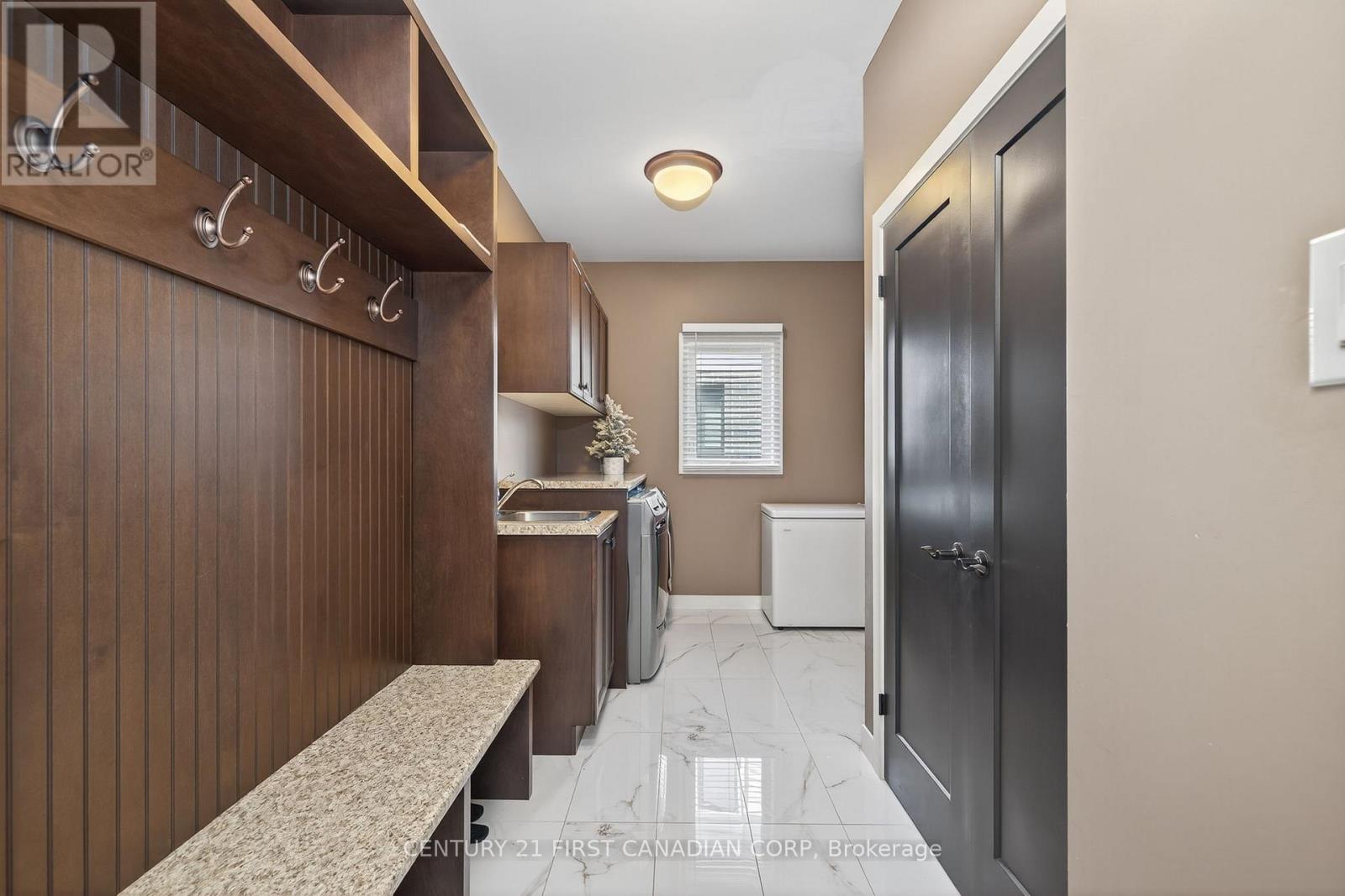 703 ZAIFMAN CIRCLE - 18