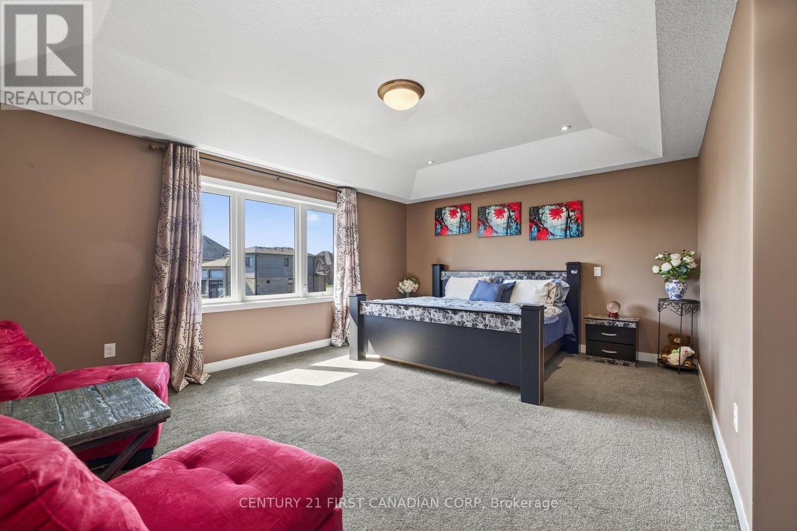 703 ZAIFMAN CIRCLE - 19