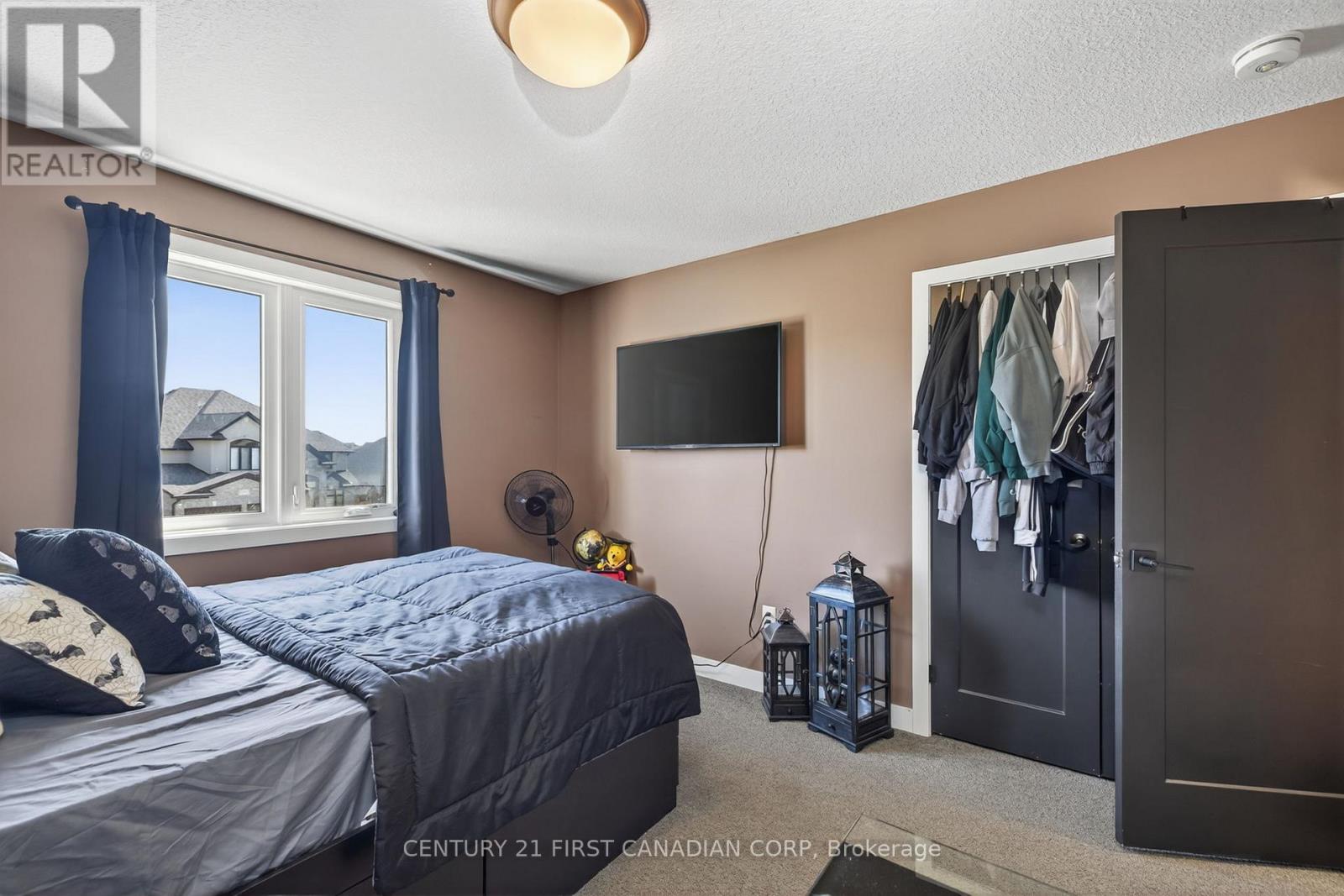 703 ZAIFMAN CIRCLE - 24