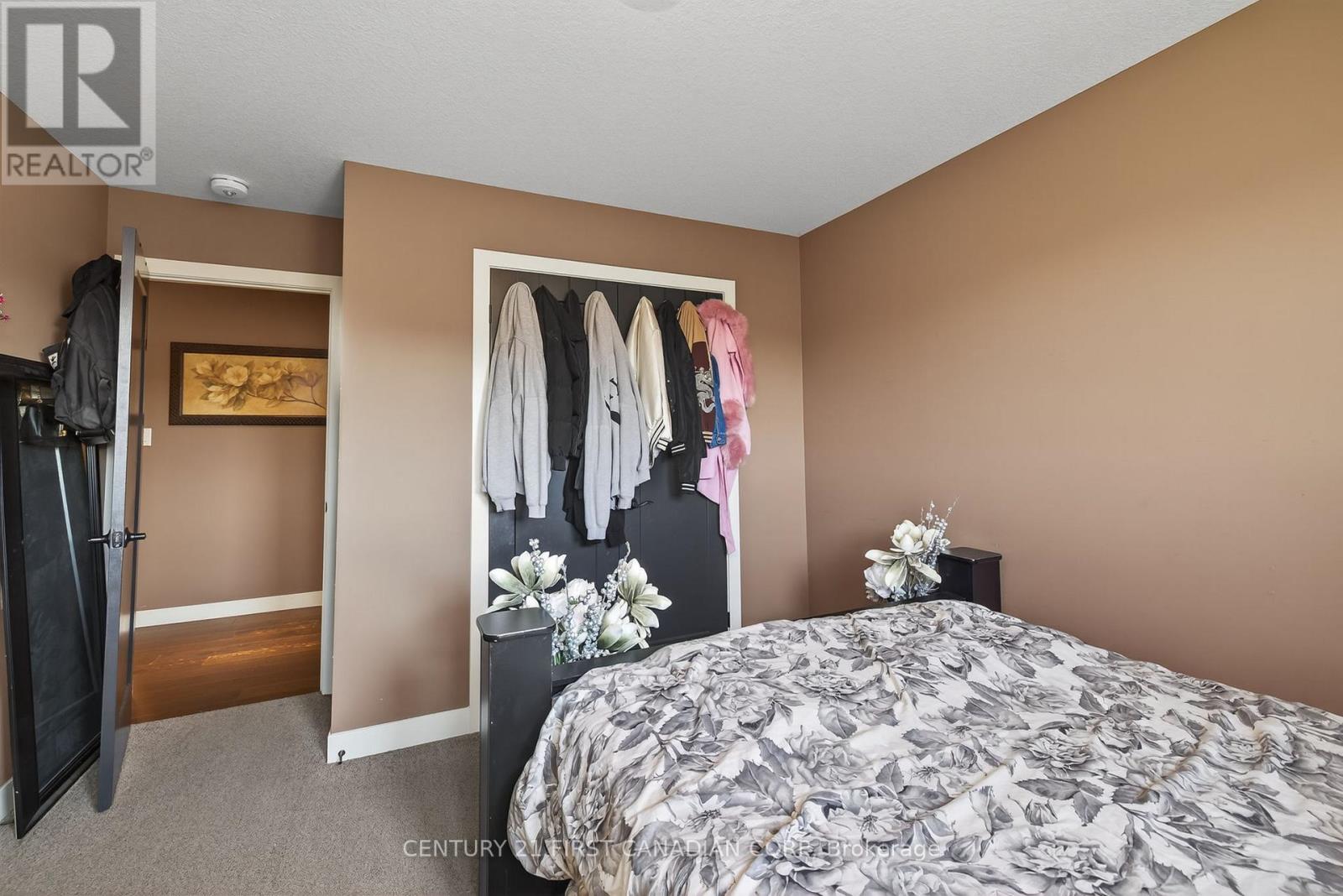 703 ZAIFMAN CIRCLE - 26