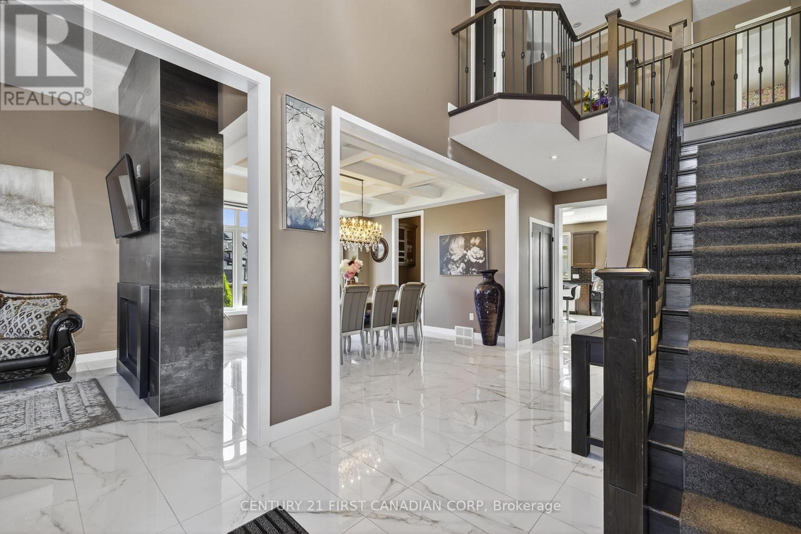 703 ZAIFMAN CIRCLE - 5