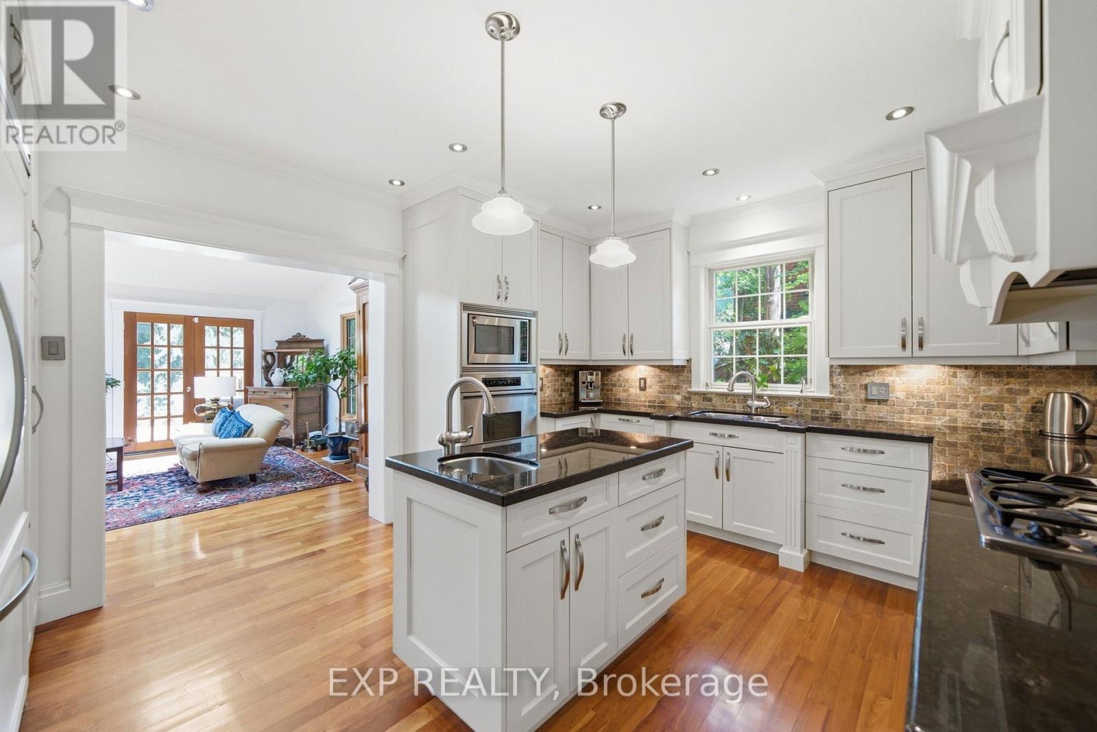 59 ROSEVIEW AVENUE - Image 14