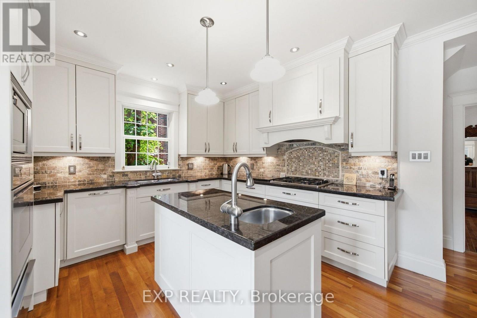 59 ROSEVIEW AVENUE - Image 17