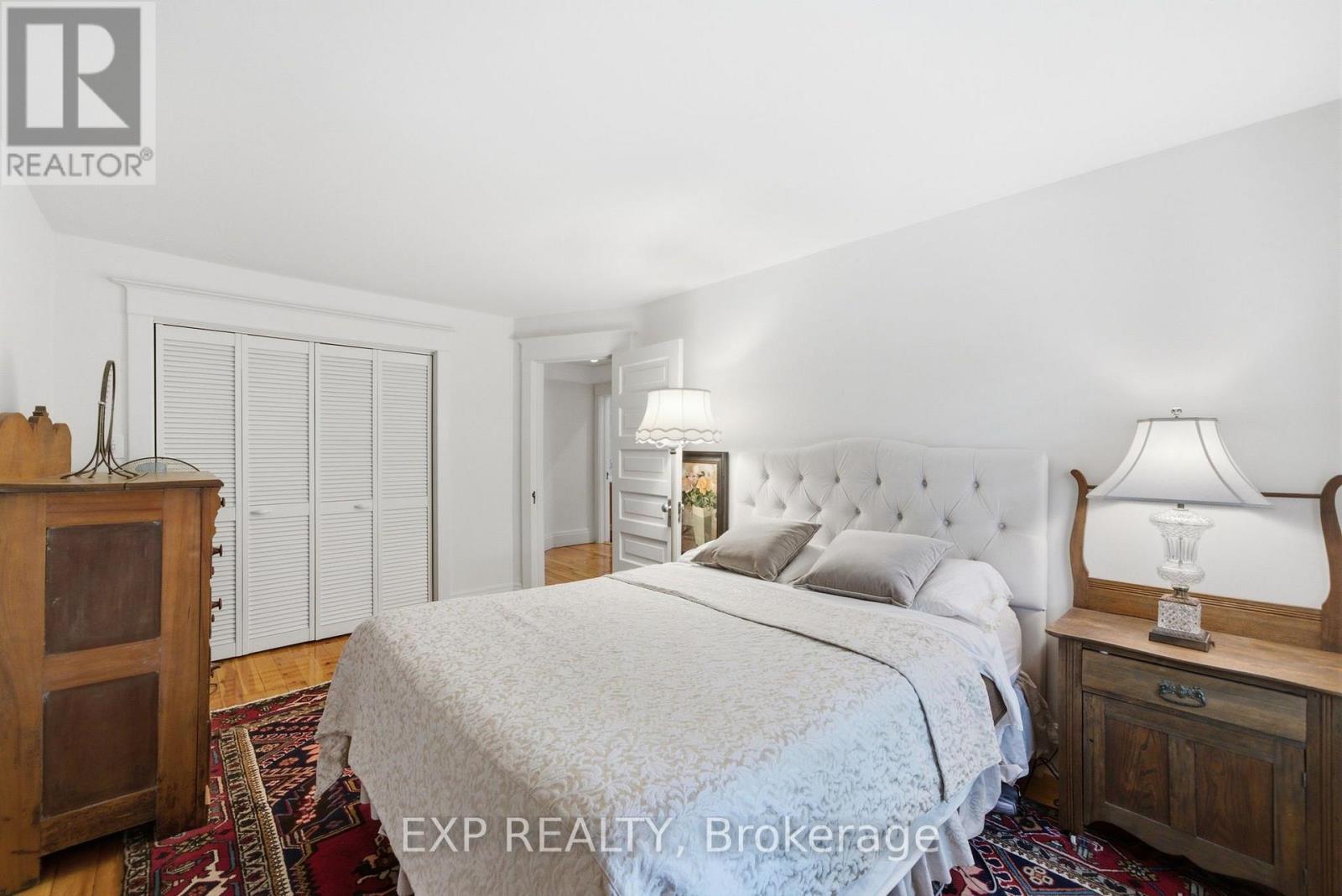 59 ROSEVIEW AVENUE - Image 25