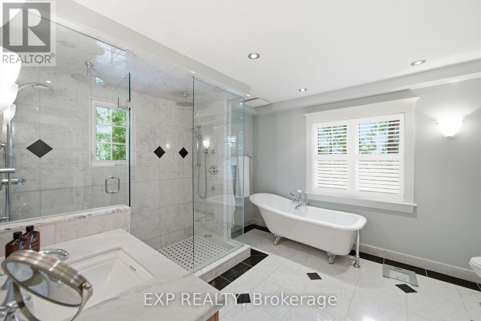59 ROSEVIEW AVENUE - Image 28