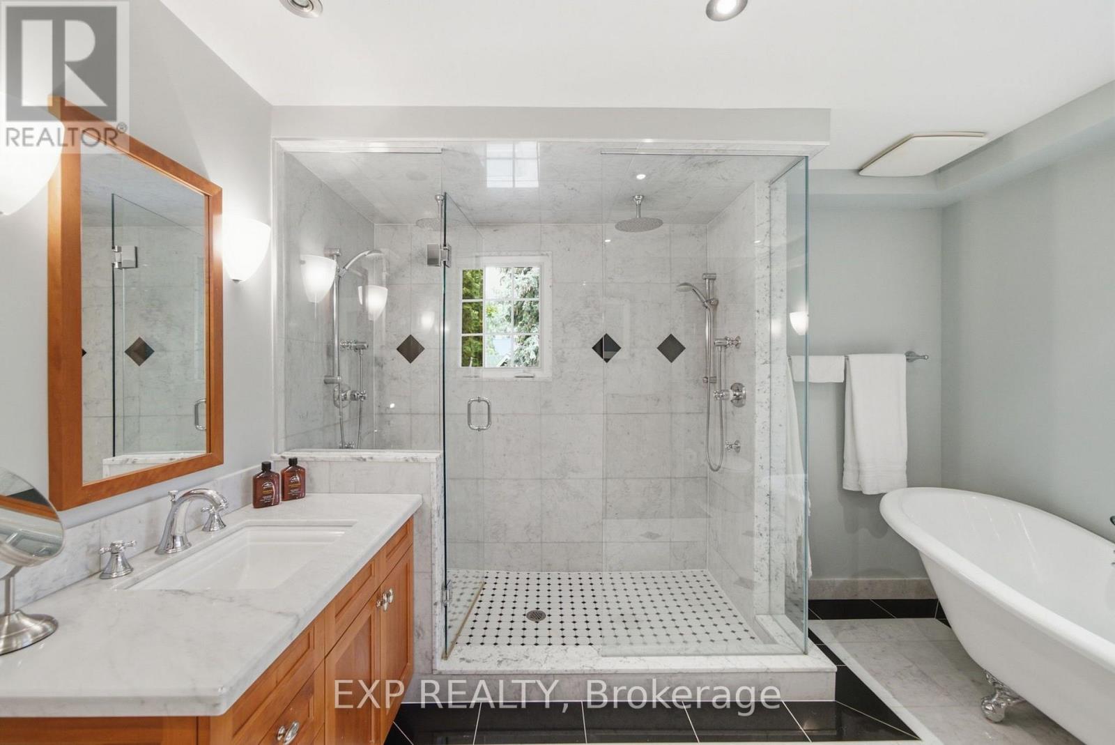 59 ROSEVIEW AVENUE - Image 29
