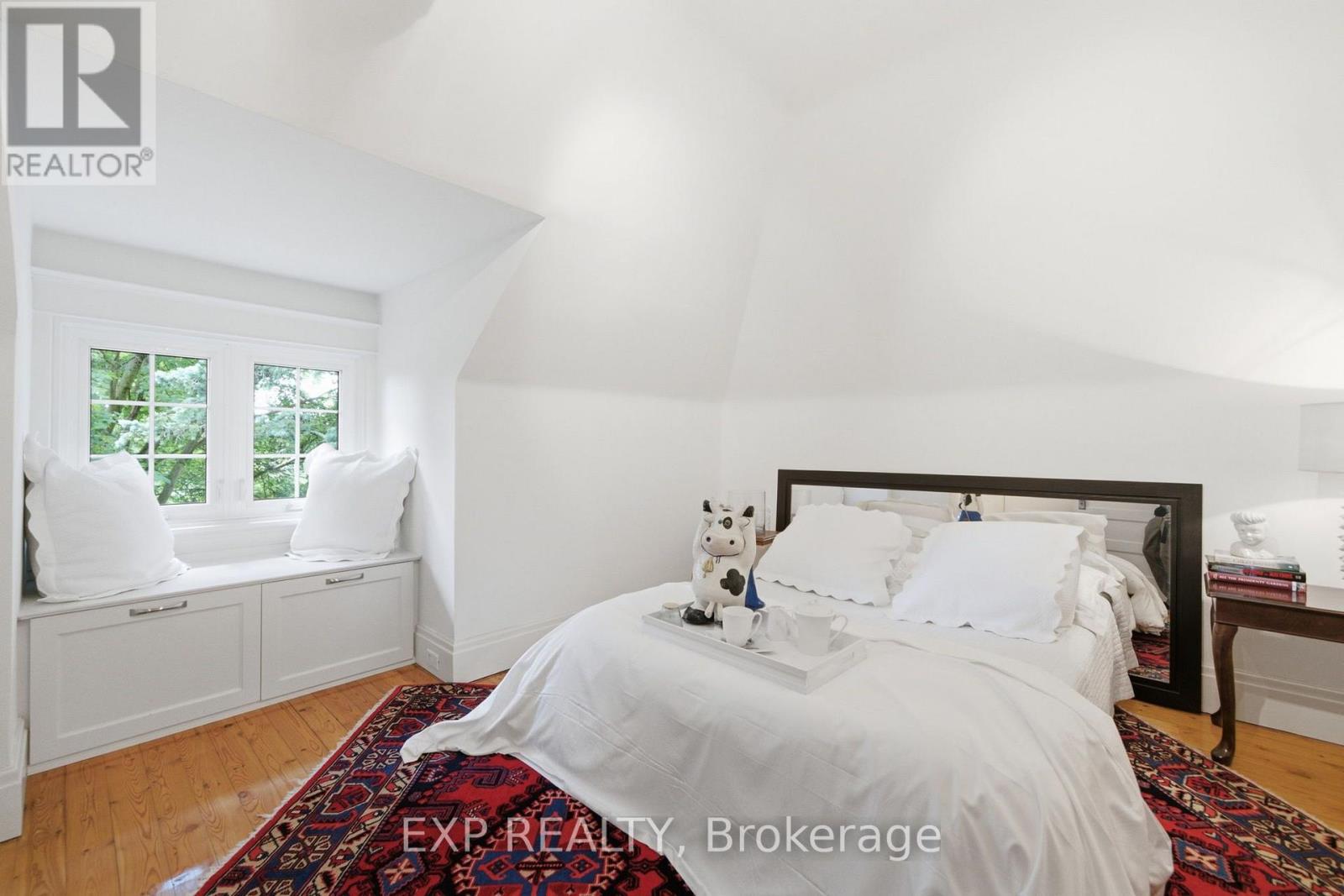 59 ROSEVIEW AVENUE - Image 32