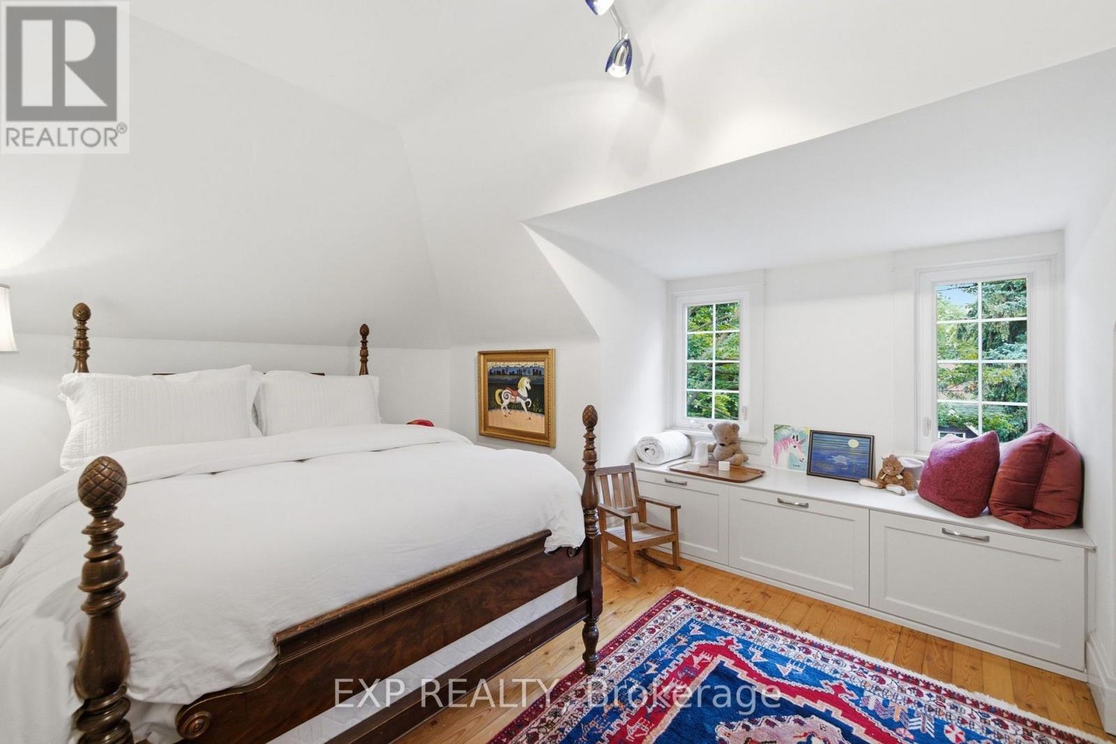 59 ROSEVIEW AVENUE - Image 33