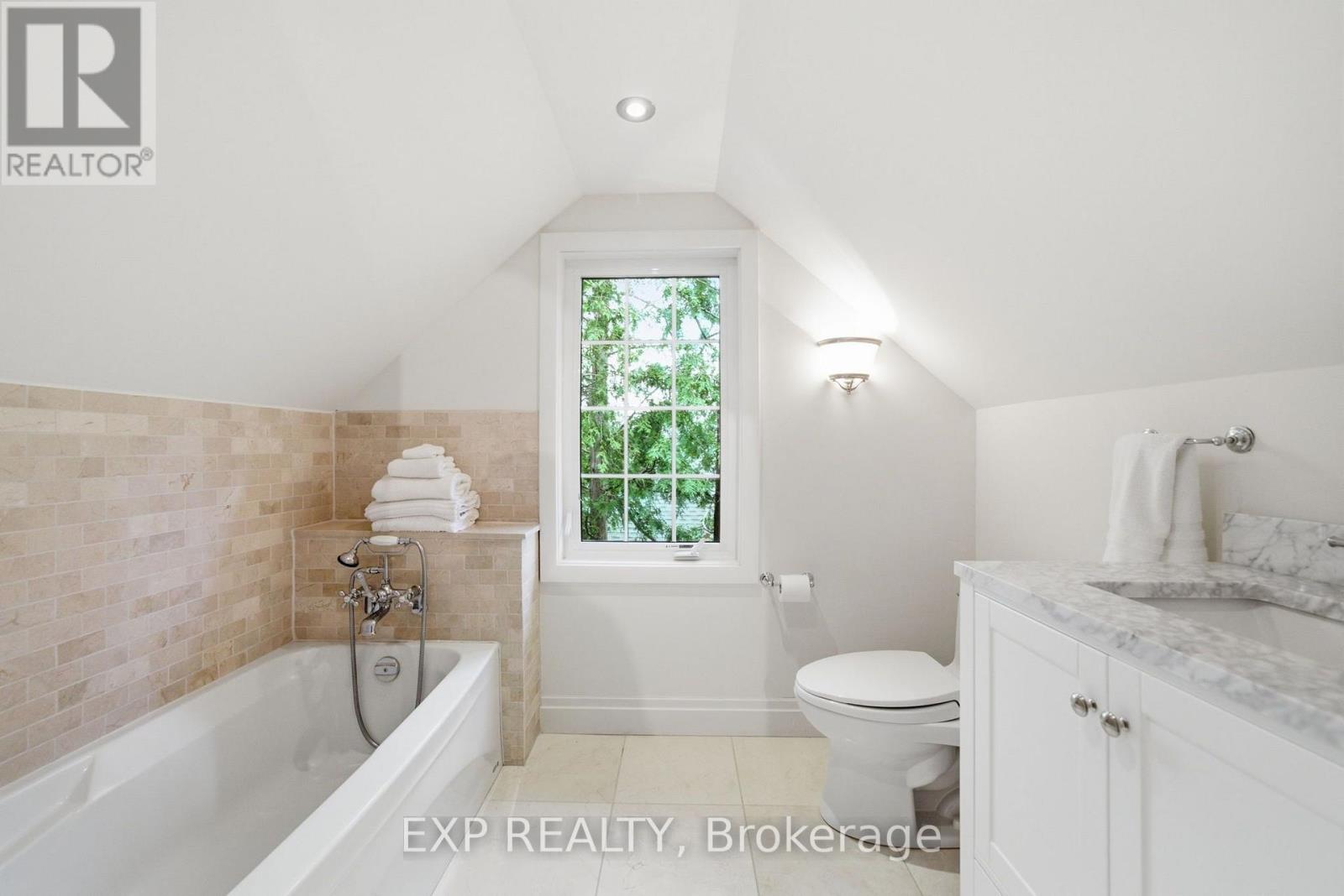 59 ROSEVIEW AVENUE - Image 34