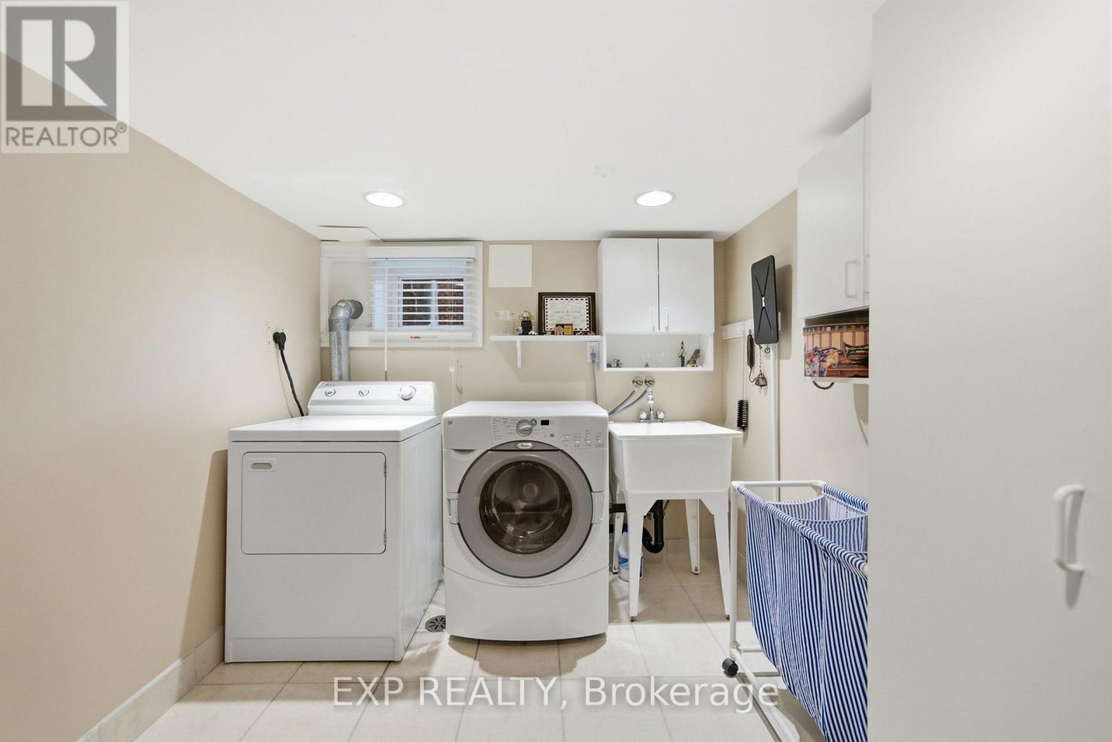 59 ROSEVIEW AVENUE - Image 36