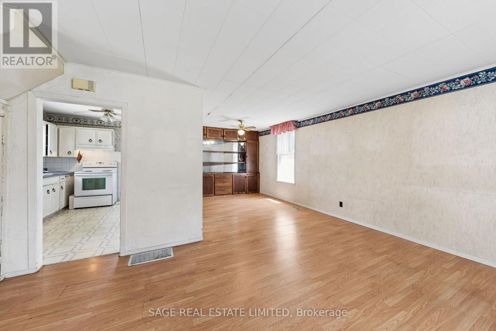 369 QUEEN STREET - Image 11
