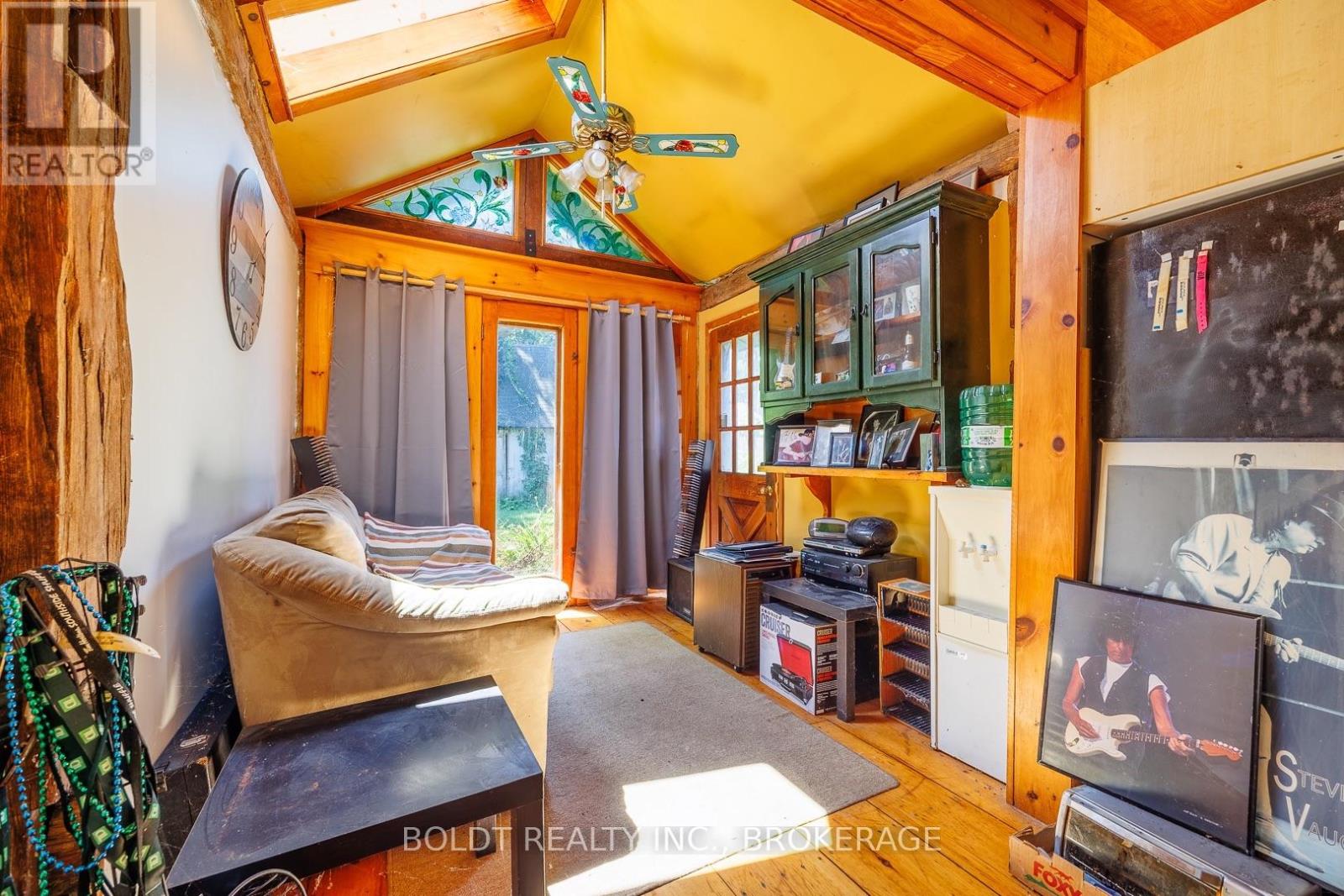 10569 MAPLEWOOD DRIVE - Image 11